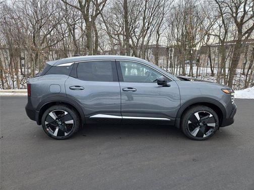 Gun Metallic 2026 Nissan Kicks SR