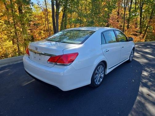 2011 Toyota Avalon Limited
