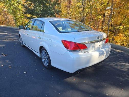 2011 Toyota Avalon Limited