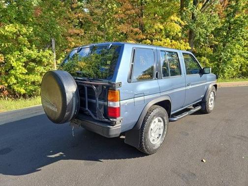 1991 Nissan Pathfinder SE-V6 4WD