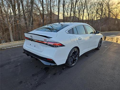 Aspen White 2026 Nissan Sentra SR