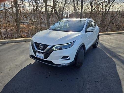 2022 Nissan Rogue Sport SL