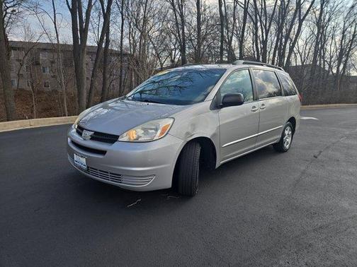 2005 Toyota Sienna LE