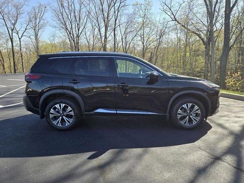 Black 2023 Nissan Rogue SL