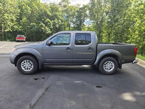 Gun Metallic 2019 Nissan Frontier SV