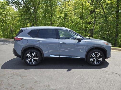 Boulder Gray Pearl 2023 Nissan Rogue SL