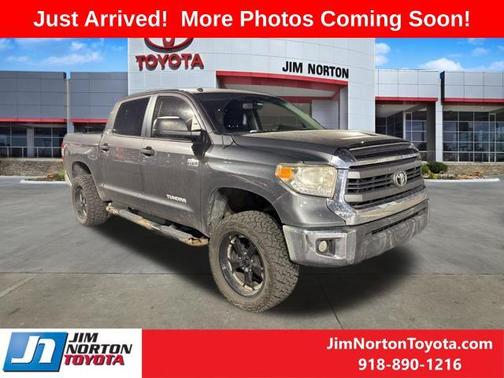 2015 Toyota Tundra SR5