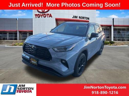 2024 Toyota Highlander Hybrid XLE