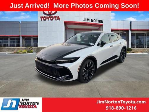 2025 Toyota Crown Platinum