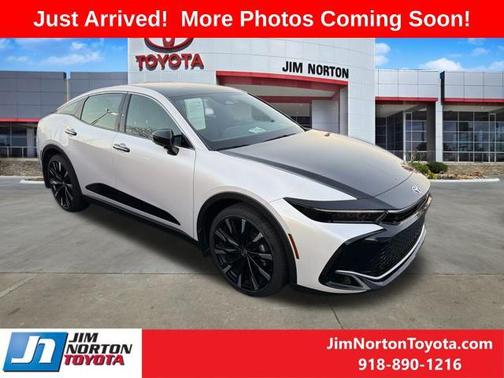 2025 Toyota Crown Platinum