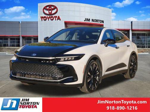 2025 Toyota Crown Platinum