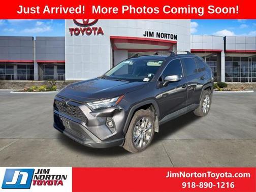 2024 Toyota RAV4 XLE Premium