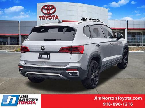 2024 Volkswagen Taos 1.5T SE