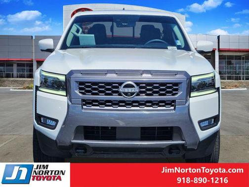 Glacier White 2025 Nissan Frontier SL