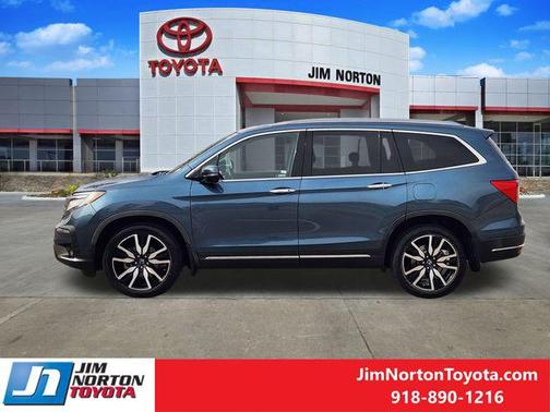 2019 Honda Pilot Touring 8-Passenger