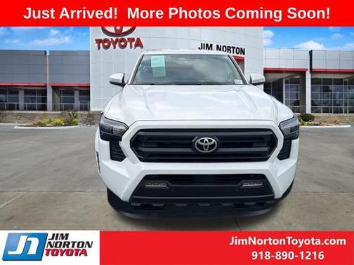 Ice Cap 2025 Toyota Tacoma SR5