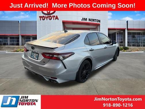 Celestial Silver Metallic 2021 Toyota Camry SE