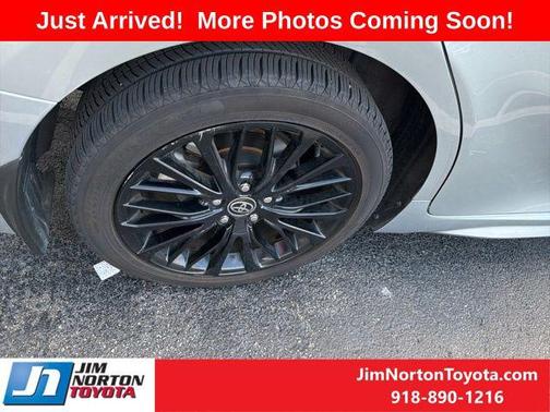 Celestial Silver Metallic 2021 Toyota Camry SE