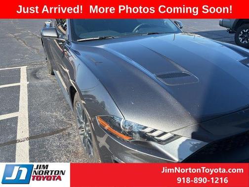2020 Ford Mustang EcoBoost