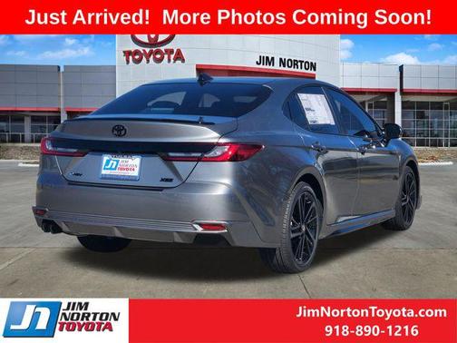 Heavy Metallic 2026 Toyota Camry XSE