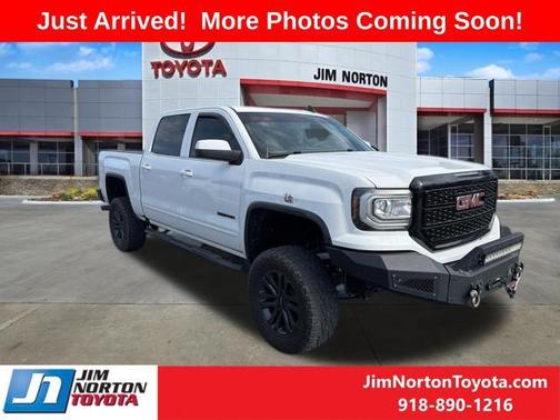 Summit White 2017 GMC Sierra 1500 SLE