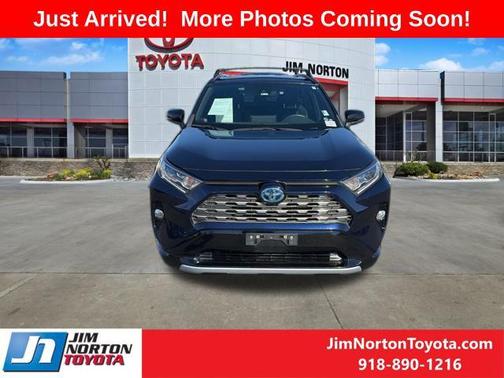 2021 Toyota RAV4 Hybrid SE