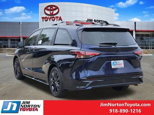 2026 Toyota Sienna XSE 7 Passenger