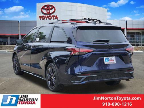 2026 Toyota Sienna XSE 7 Passenger