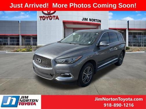 2017 INFINITI QX60 Base