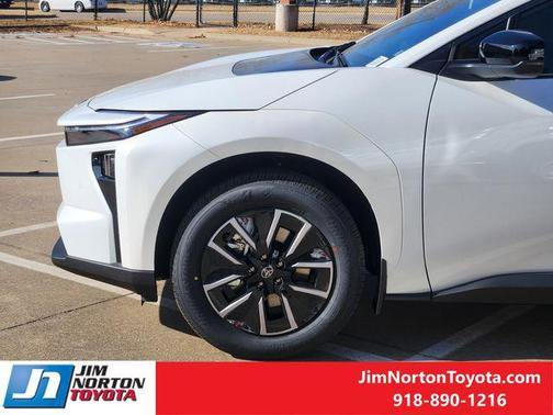 2026 Toyota bZ XLE Plus