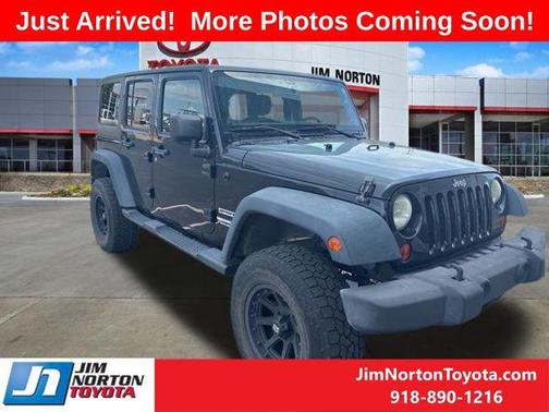 Black Clearcoat 2013 Jeep Wrangler Unlimited Sport