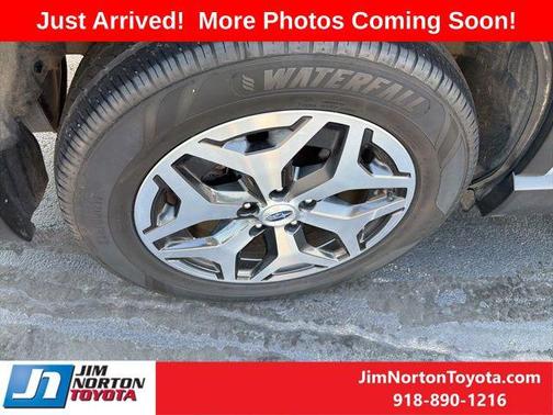 Ice Silver Metallic 2024 Subaru Forester Premium