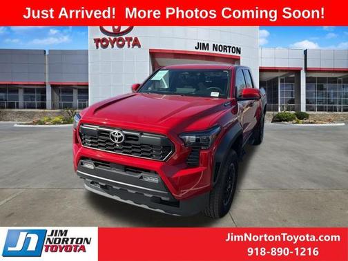 2025 Toyota Tacoma Hybrid TRD Off Road