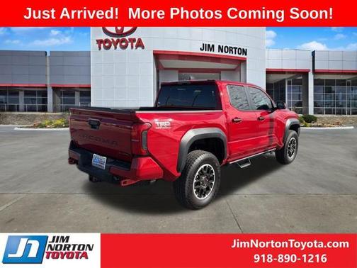 2025 Toyota Tacoma Hybrid TRD Off Road