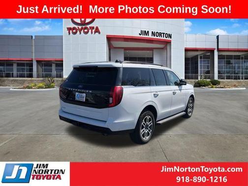 2025 Ford Expedition Active