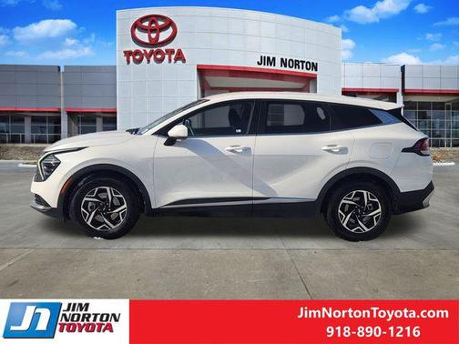 2024 Kia Sportage LX