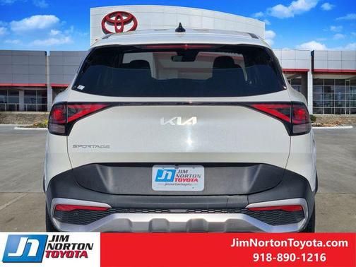 2024 Kia Sportage LX