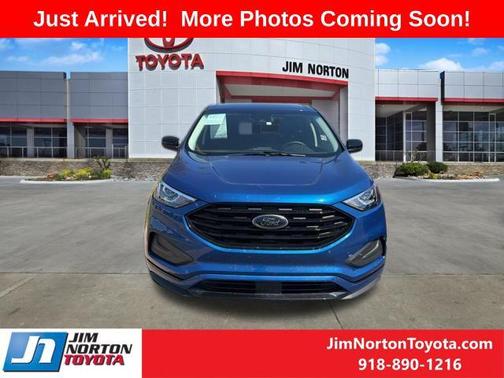 Atlas Blue Metallic 2023 Ford Edge SE