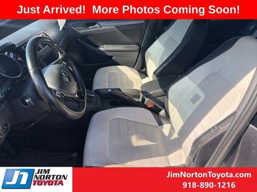 2016 Volkswagen Jetta 1.8T Sport