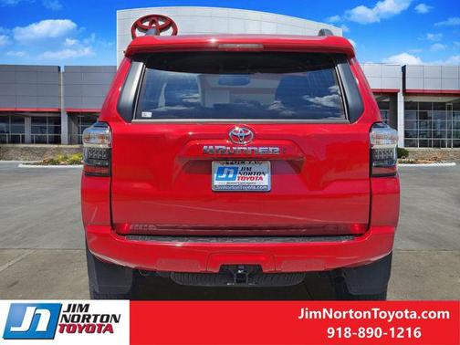 2024 Toyota 4Runner SR5