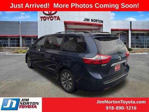 2019 Toyota Sienna Limited Premium