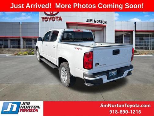 Summit White 2022 Chevrolet Colorado LT
