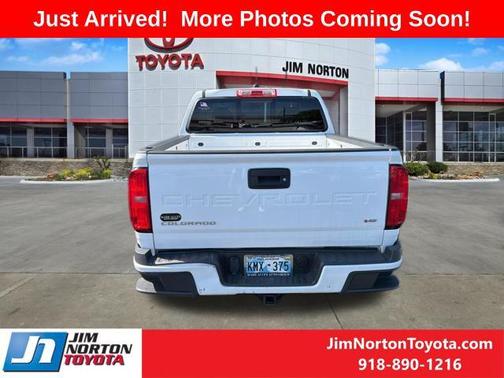 Summit White 2022 Chevrolet Colorado LT