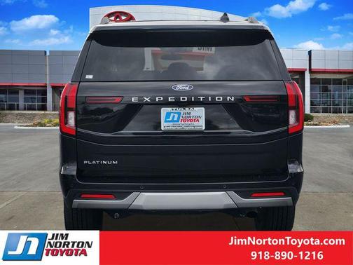 Agate Black Metallic 2025 Ford Expedition Platinum