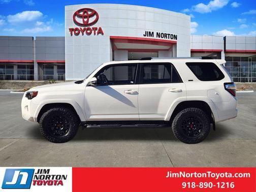 2023 Toyota 4Runner SR5 Premium