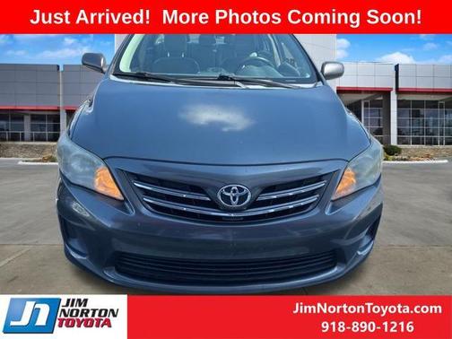 Magnetic Gray Metallic 2013 Toyota Corolla LE