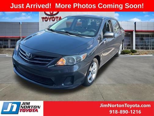 Magnetic Gray Metallic 2013 Toyota Corolla LE