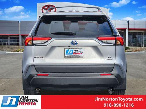 2024 Toyota RAV4 Hybrid LE