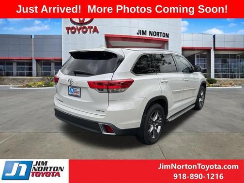 Blizzard Pearl 2017 Toyota Highlander Limited Platinum