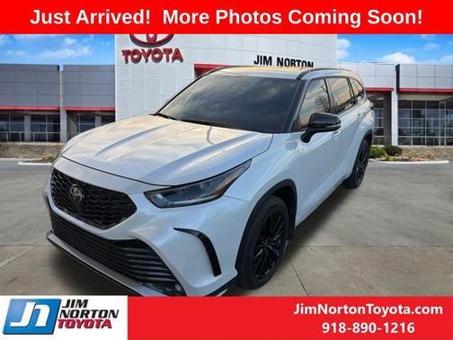 2024 Toyota Highlander XSE